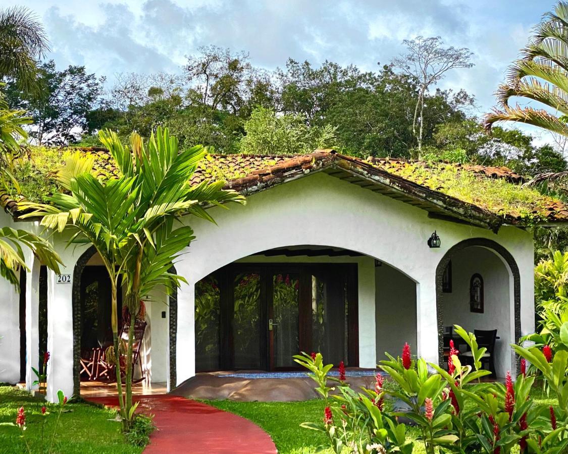Hotel Mountain Paradise La Fortuna Exterior photo