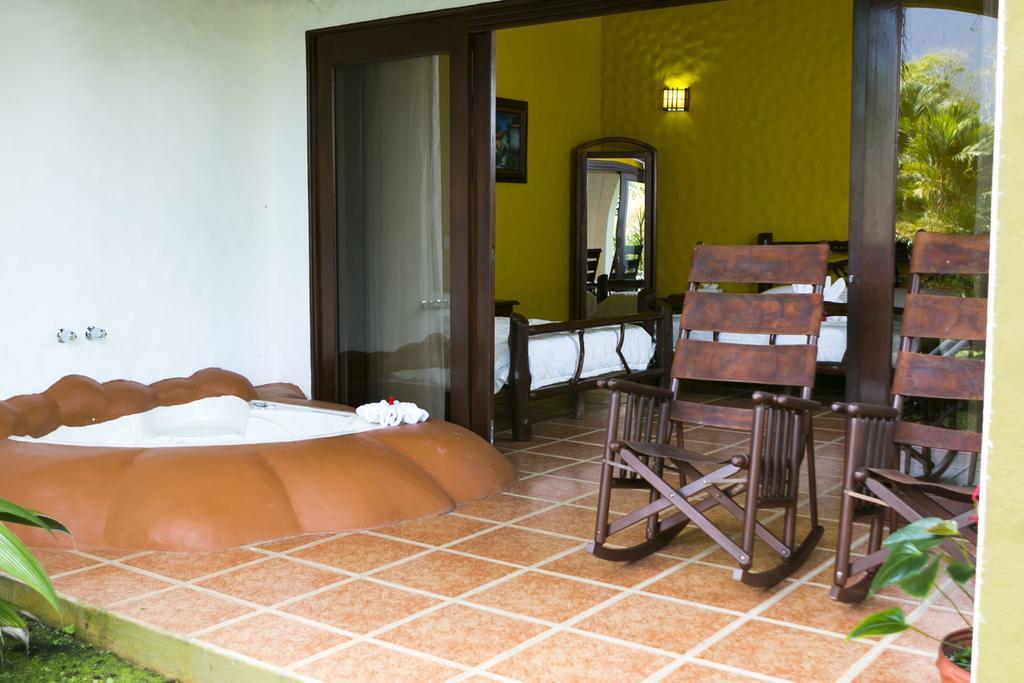 Hotel Mountain Paradise La Fortuna Exterior photo