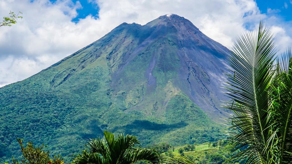 Hotel Mountain Paradise La Fortuna Exterior photo
